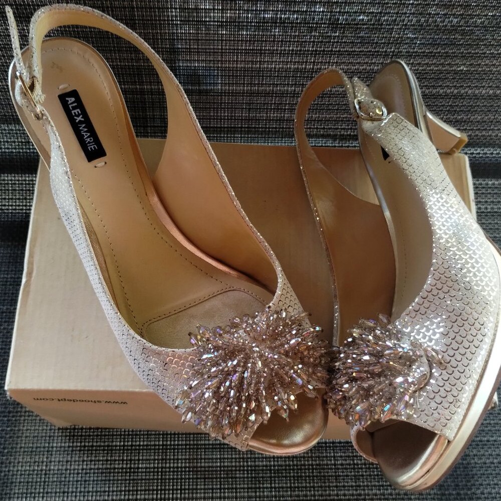 Alex Marie Marla Gold Heels Size 8